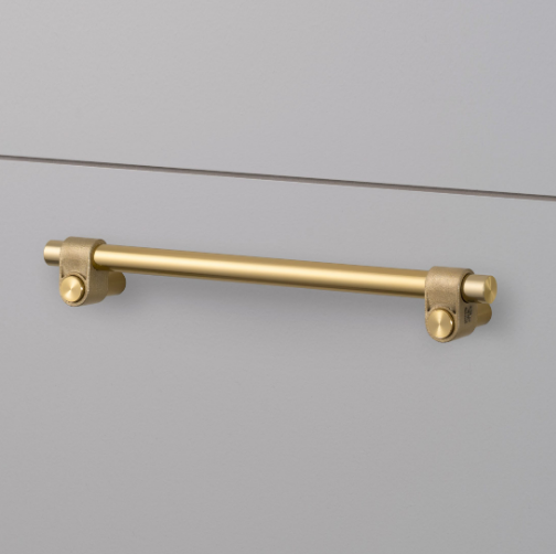 Buster + Punch Pull Bar / Cast Cabinet Hardware Buster + Punch Medium Brass 