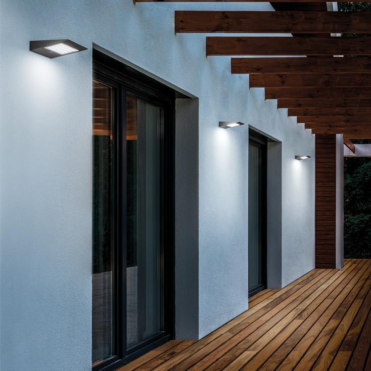 Zafferano America Solar Outdoor Wall Light