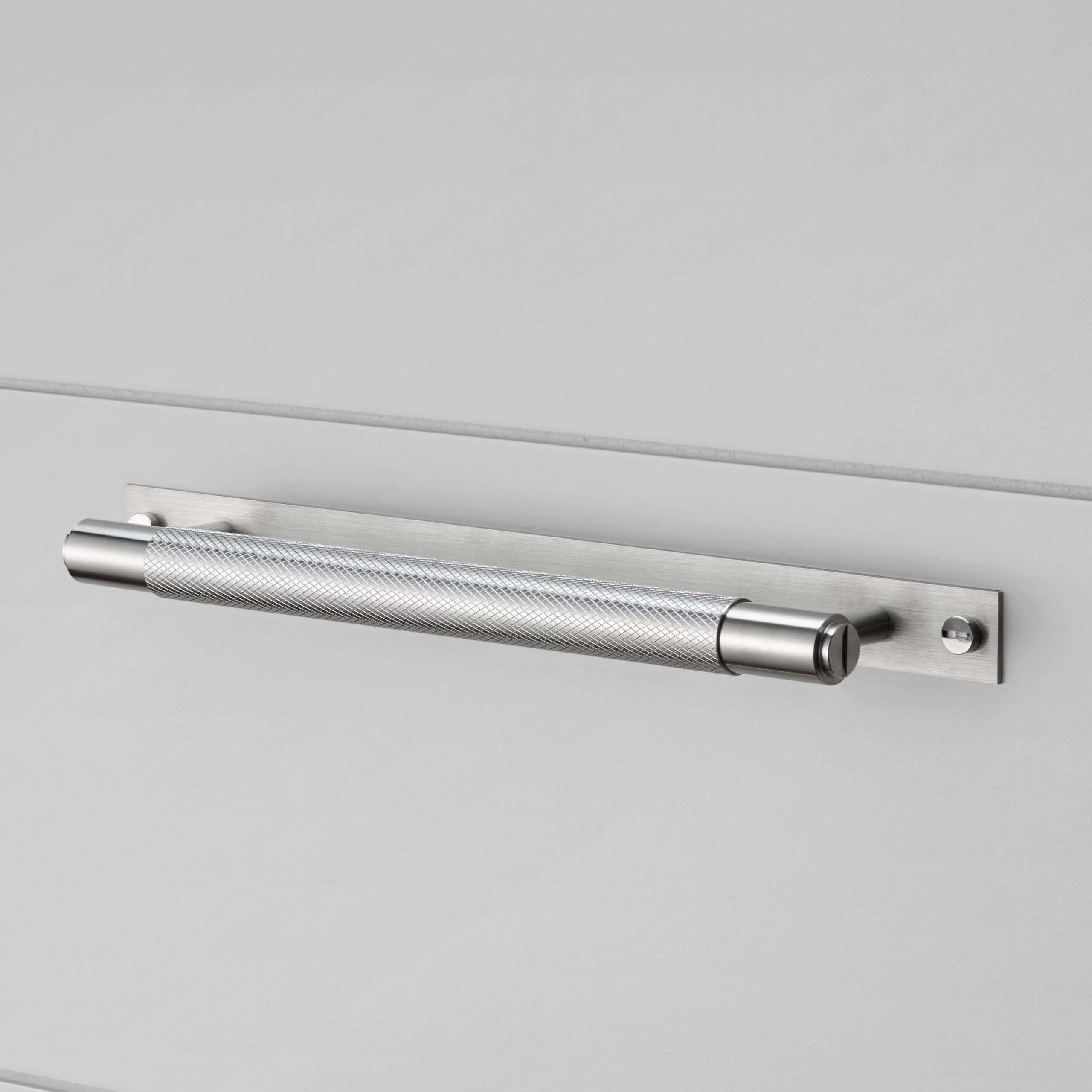 Buster + Punch Pull Bar, Linear Design