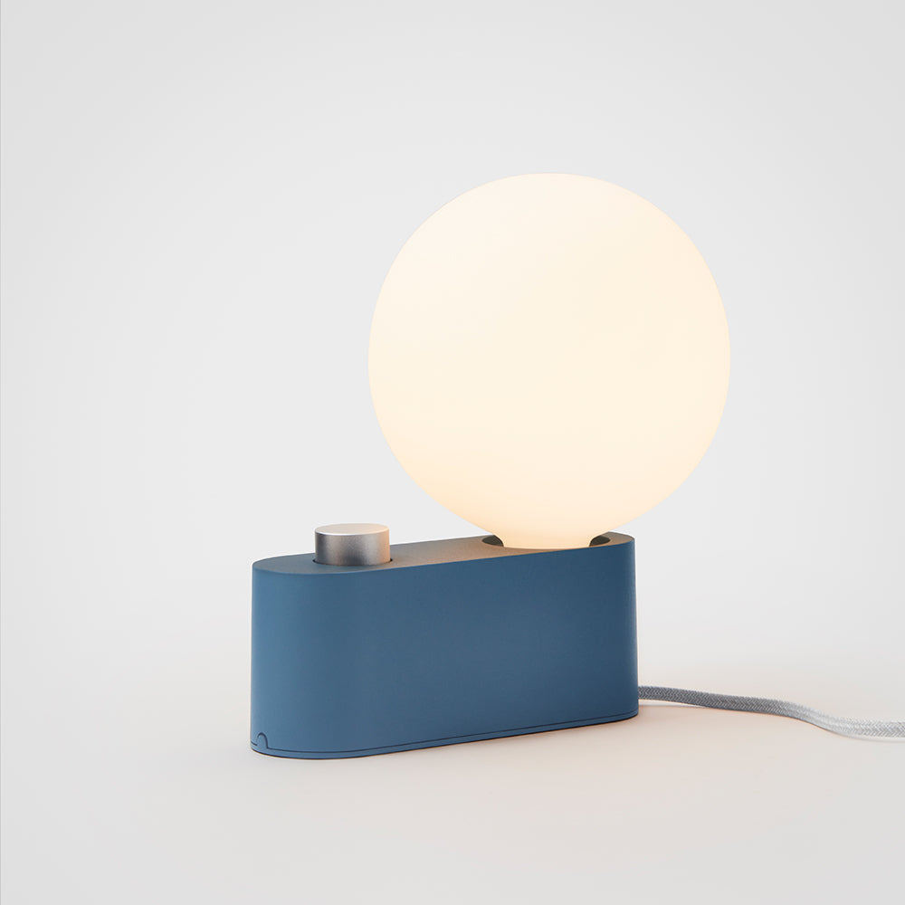 Tala Alumina Table Lamp with Sphere IV US ALM-SPHR-IV