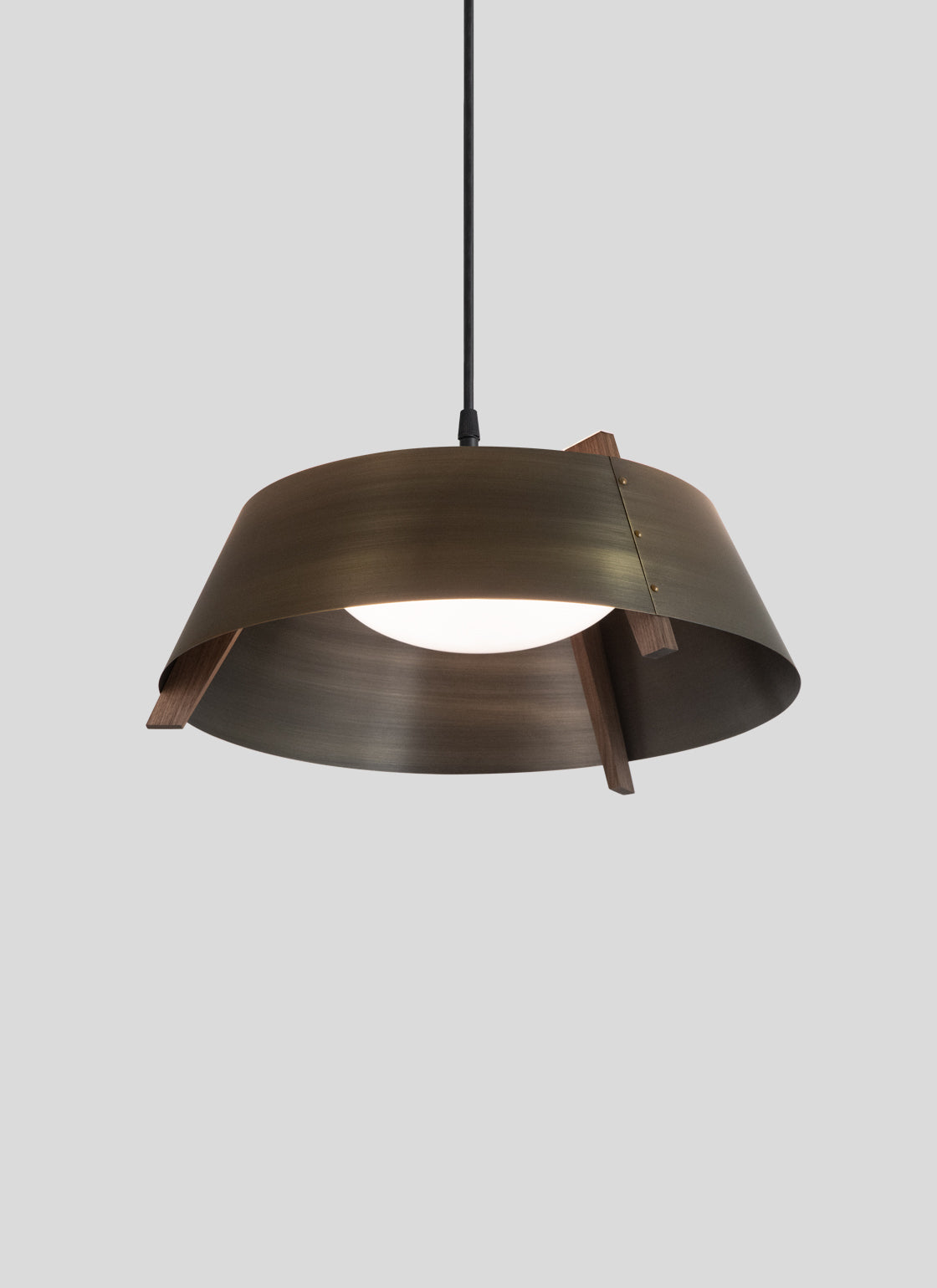 Cerno Casia 14" Pendant