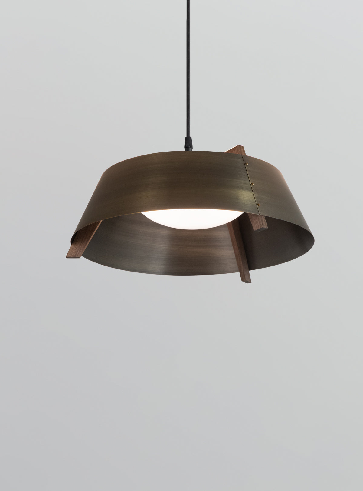 Cerno Casia 22" Pendant